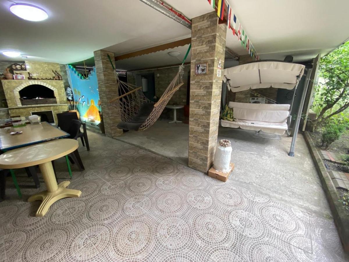 Guest House Ocean Force Batumi Ngoại thất bức ảnh