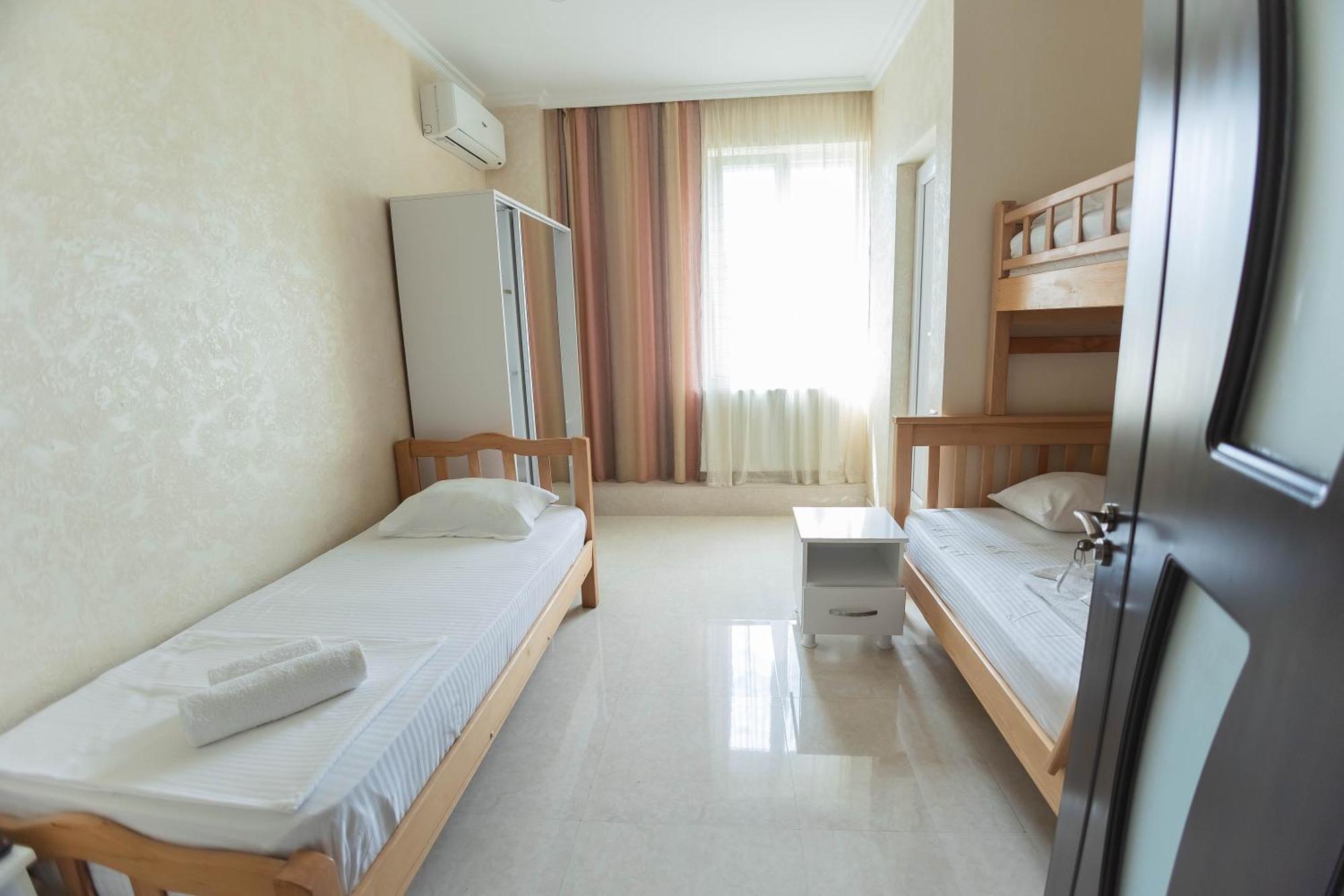 Guest House Ocean Force Batumi Ngoại thất bức ảnh