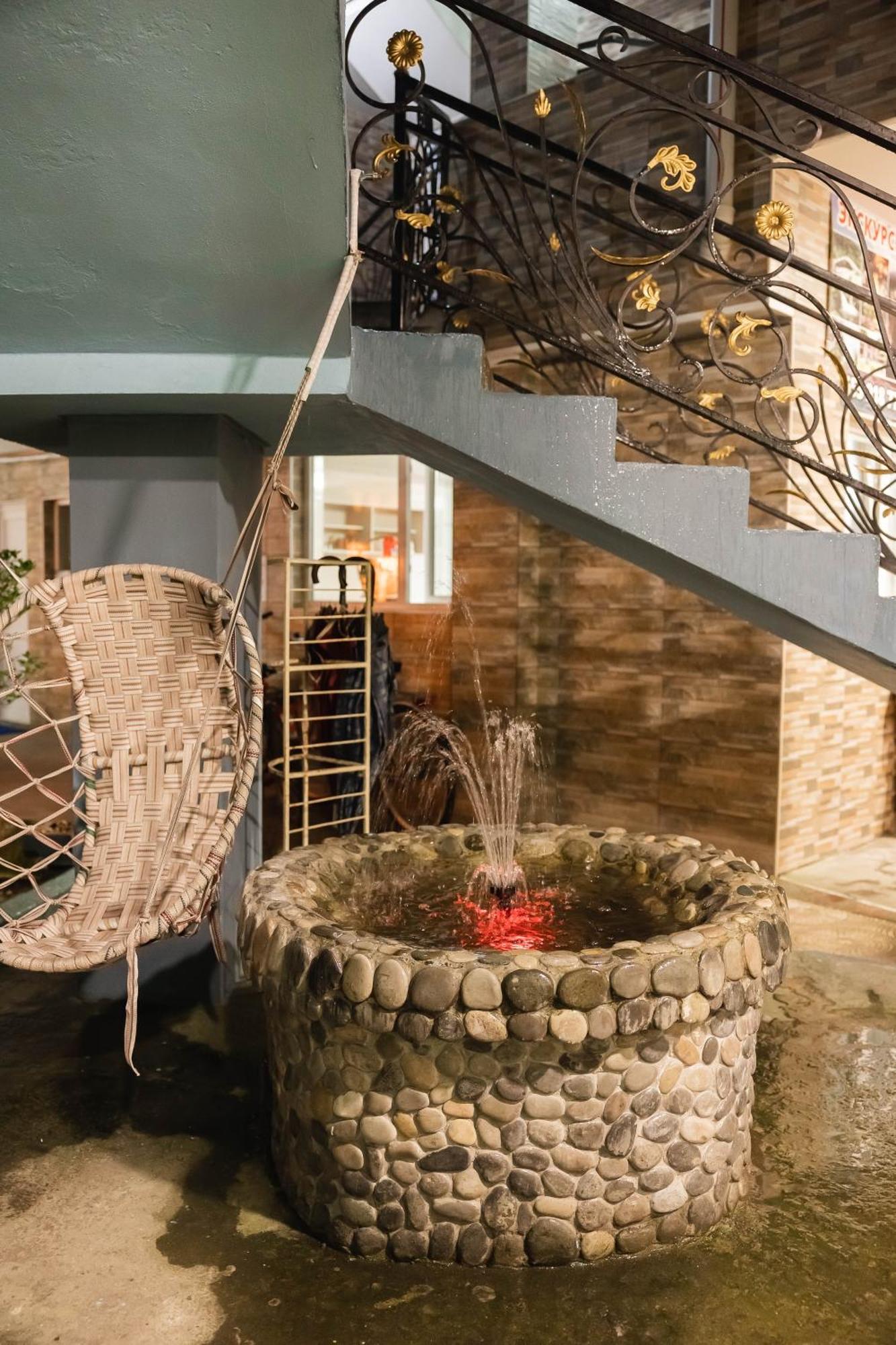 Guest House Ocean Force Batumi Ngoại thất bức ảnh