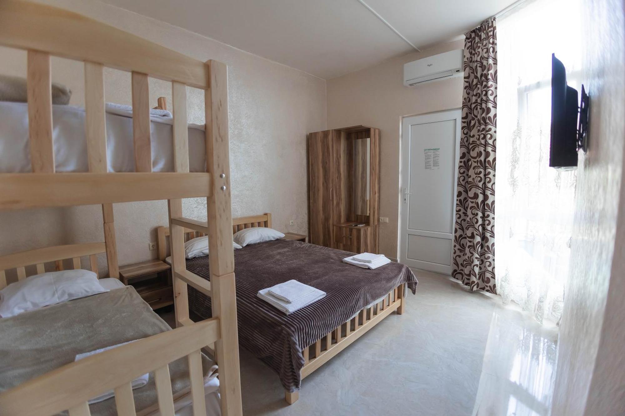 Guest House Ocean Force Batumi Ngoại thất bức ảnh