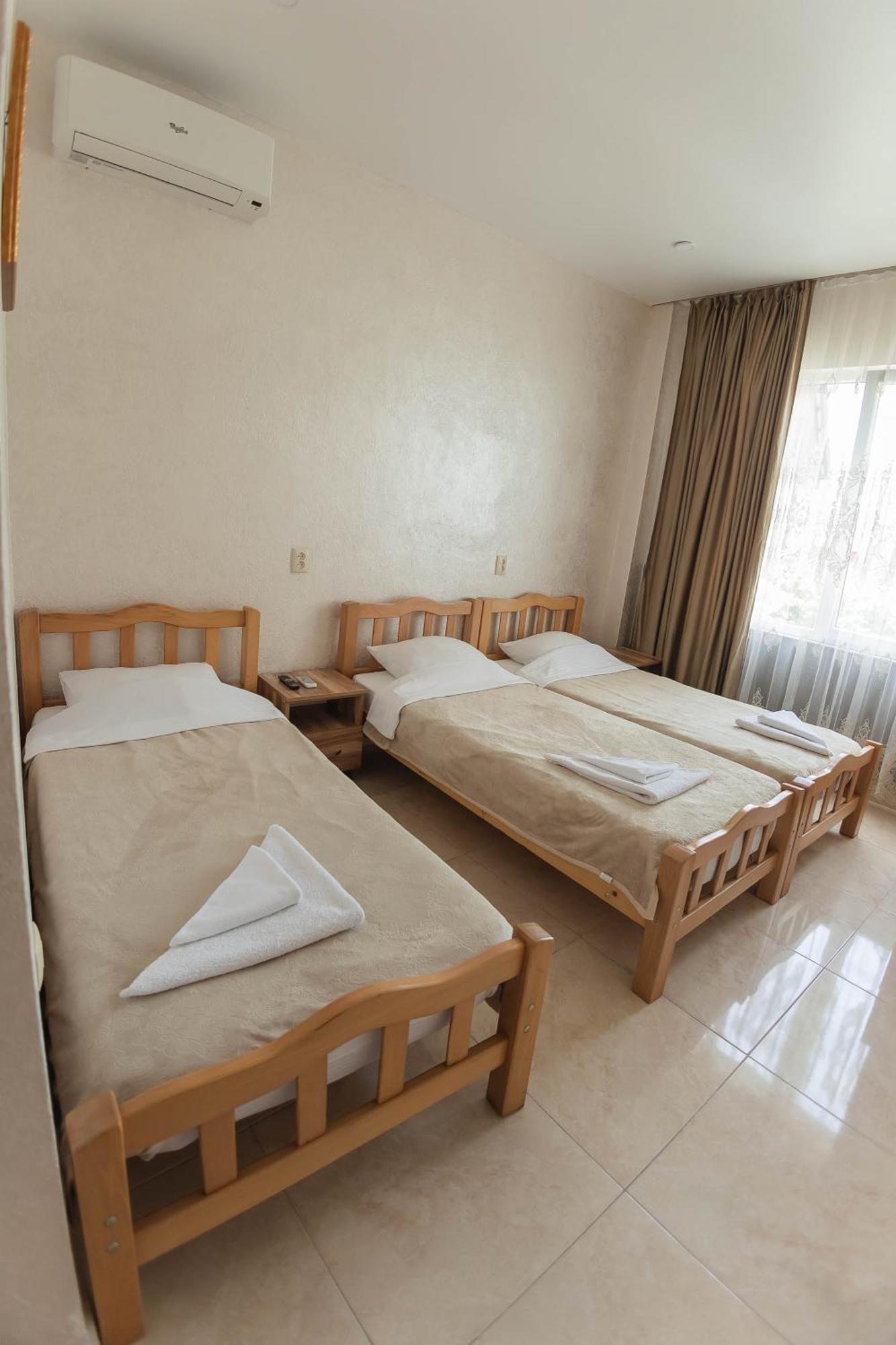 Guest House Ocean Force Batumi Ngoại thất bức ảnh