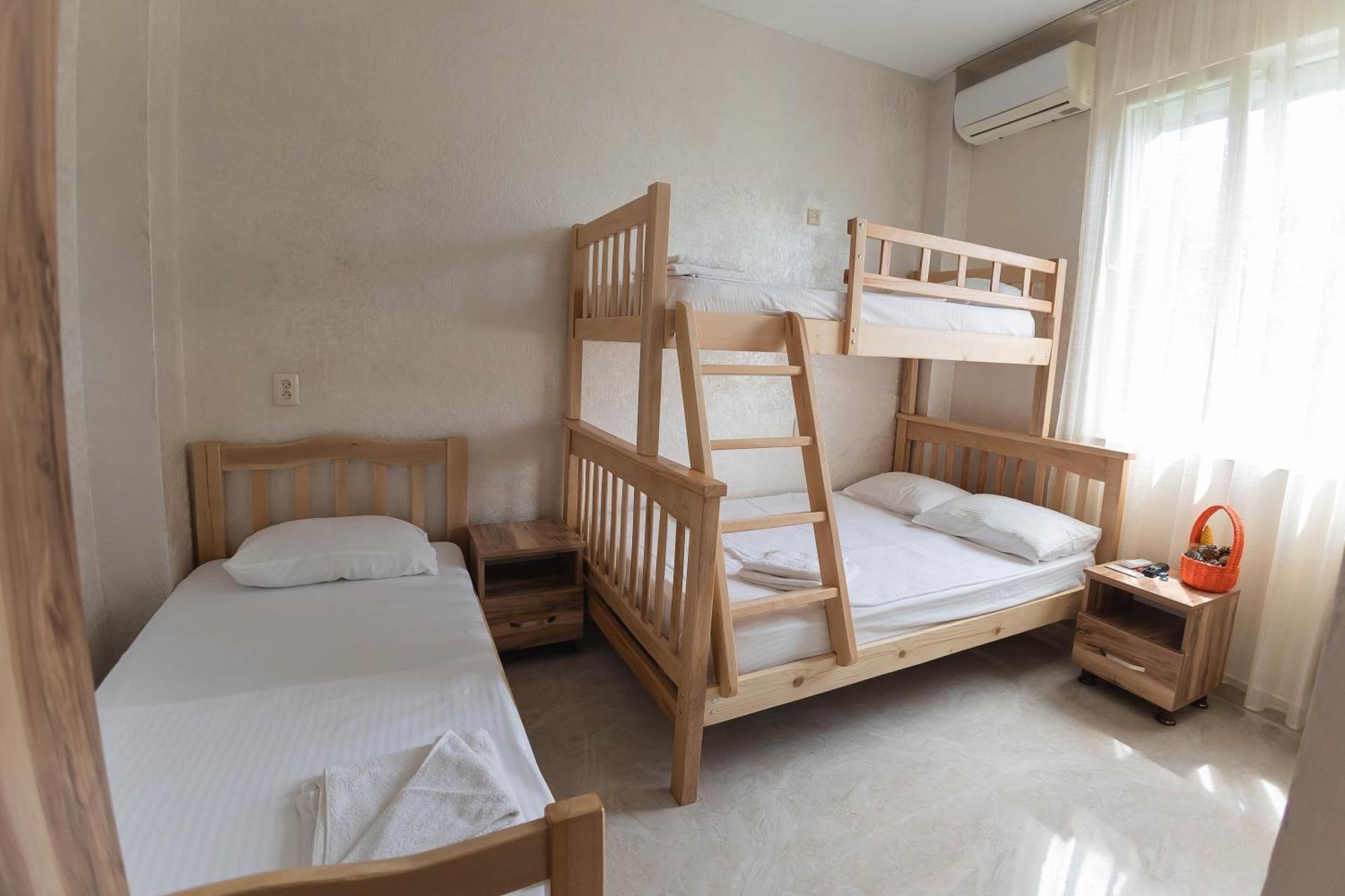 Guest House Ocean Force Batumi Ngoại thất bức ảnh