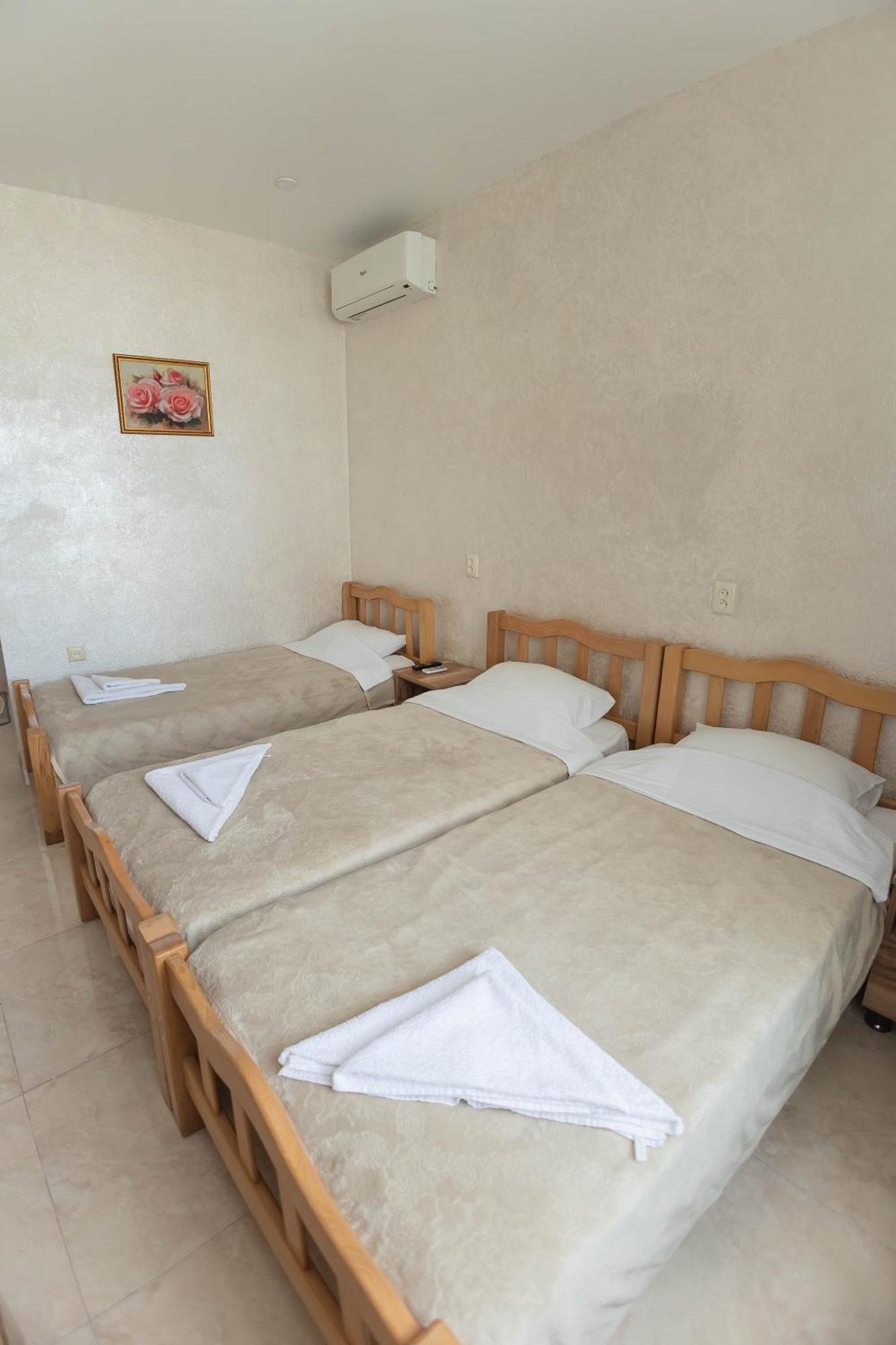 Guest House Ocean Force Batumi Ngoại thất bức ảnh