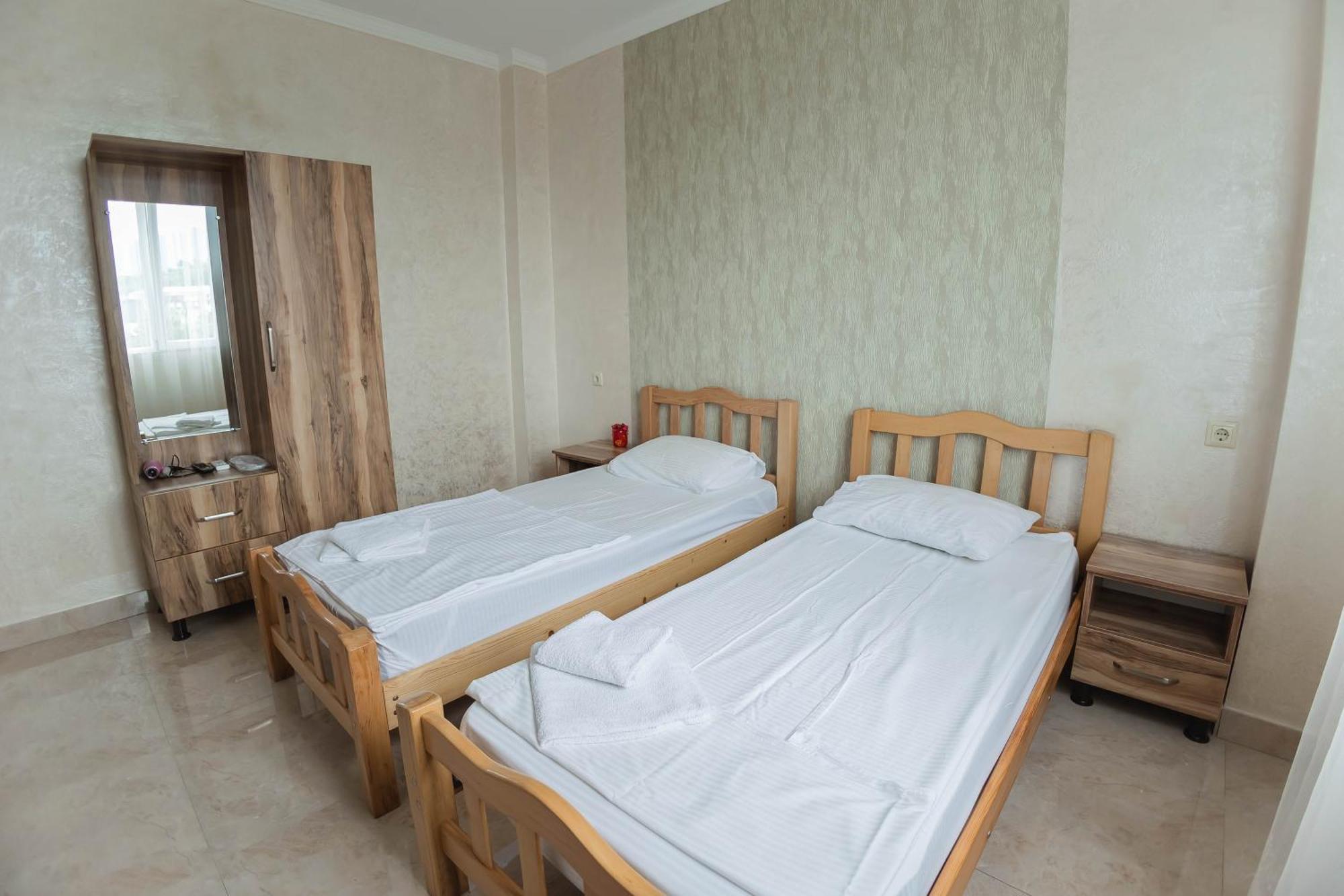 Guest House Ocean Force Batumi Ngoại thất bức ảnh