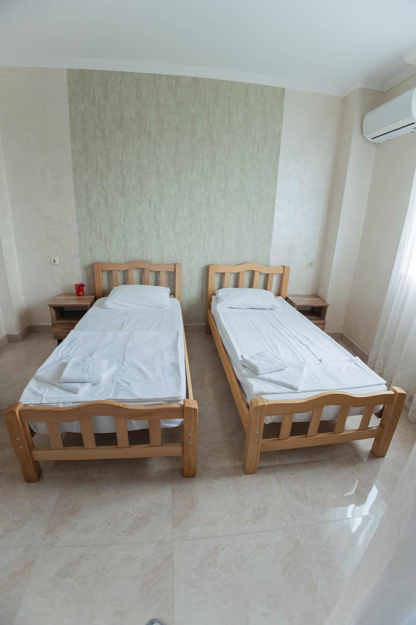 Guest House Ocean Force Batumi Ngoại thất bức ảnh