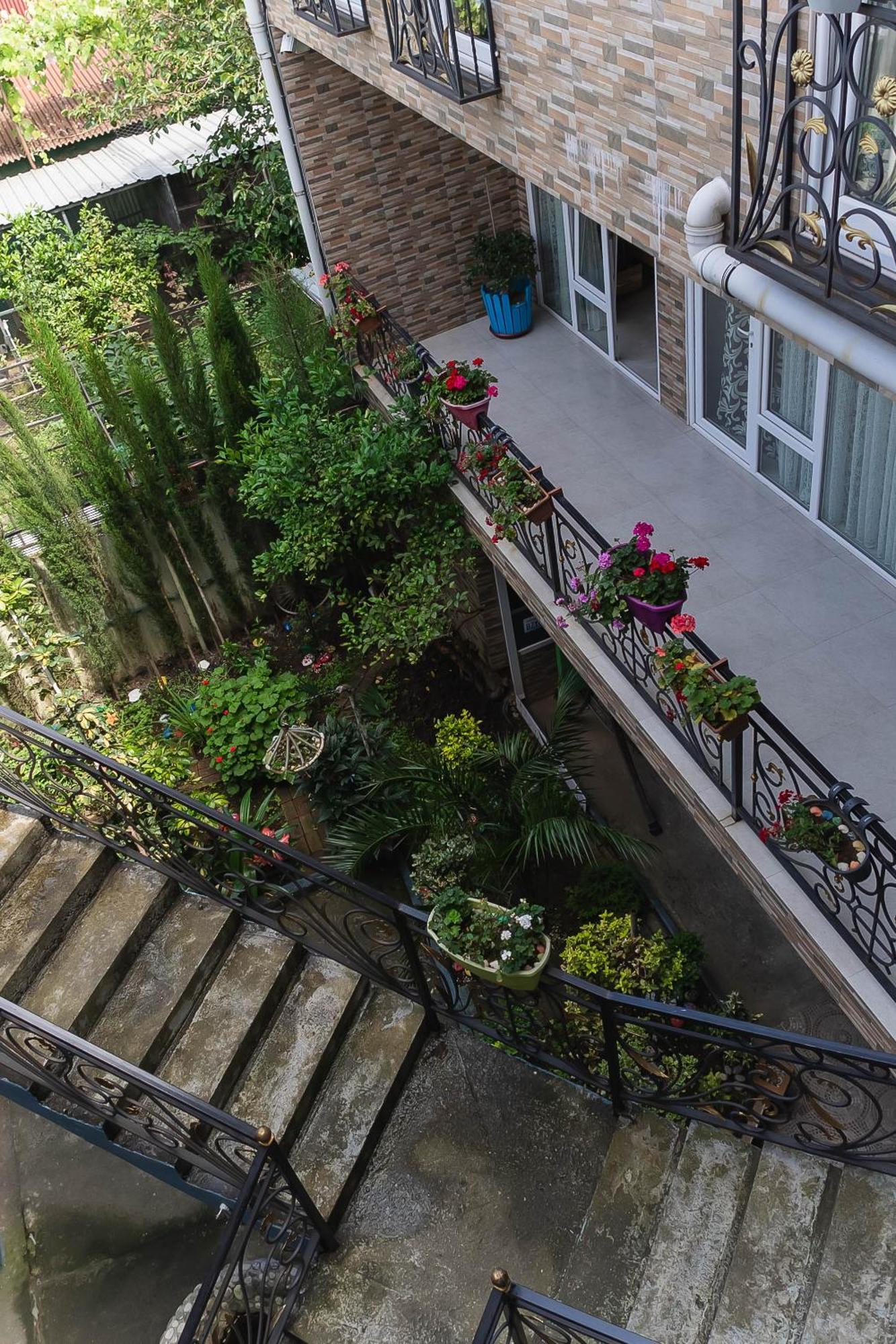 Guest House Ocean Force Batumi Ngoại thất bức ảnh